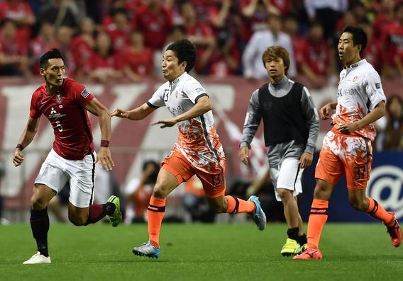 开云体育入口-不莱梅客场逆风翻盘，豪取胜利