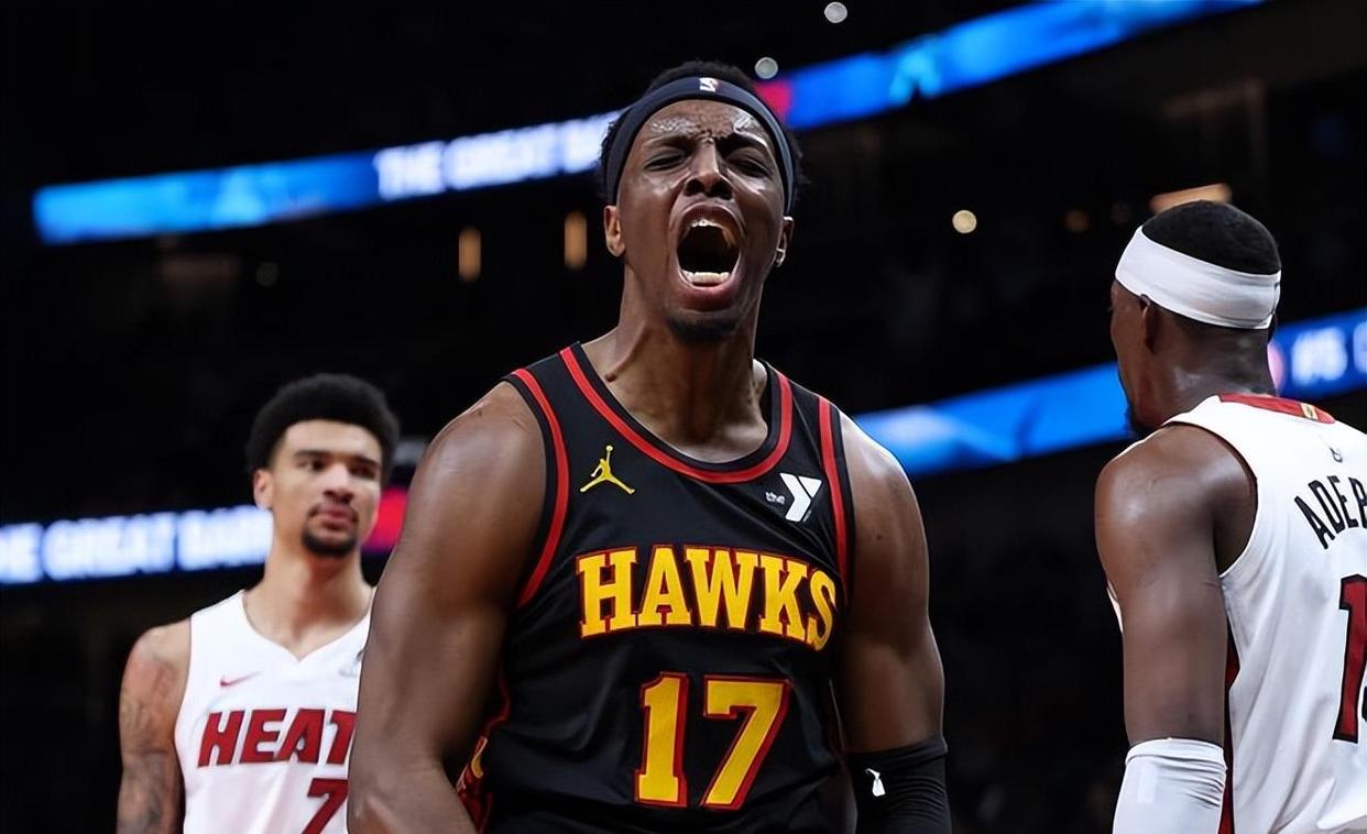 包含爵士惊险胜老鹰，米切尔砍下32分的词条