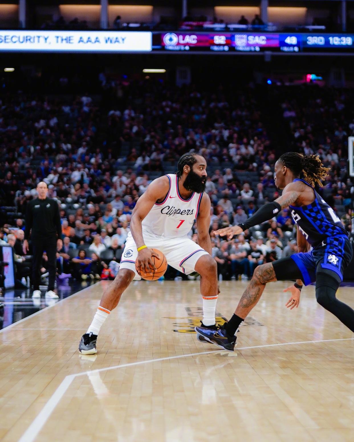 开云体育入口-快船力克国王，取得七连胜