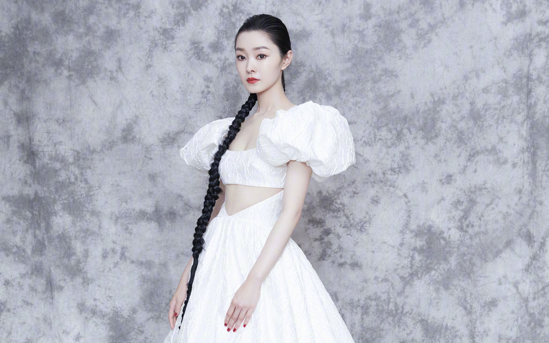 开云体育app-黄喜灿的利刃，当韩国风暴撕碎勒沃库森防线